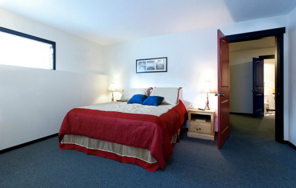 The Bulldog Hotel