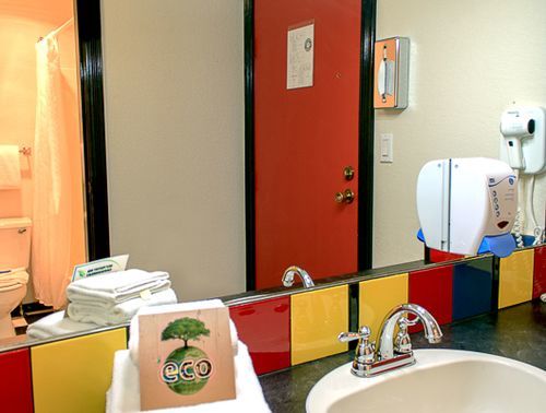 Hotel The Bulldog 3*
